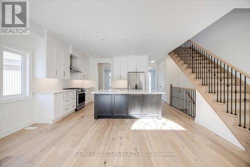 67 Palmira Drive, Georgina, ON - Indoor Photo Showing Kitchen With Upgraded Kitchen