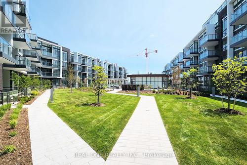 405 - 415 Sea Ray Avenue, Innisfil, ON - Outdoor With Balcony With Facade