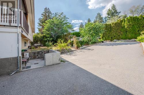 8119 Purves Road, Summerland, BC - Outdoor