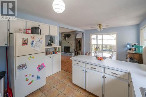 8119 Purves Road, Summerland, BC - Indoor Photo Showing Kitchen