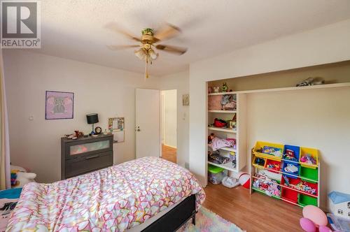 8119 Purves Road, Summerland, BC - Indoor Photo Showing Bedroom