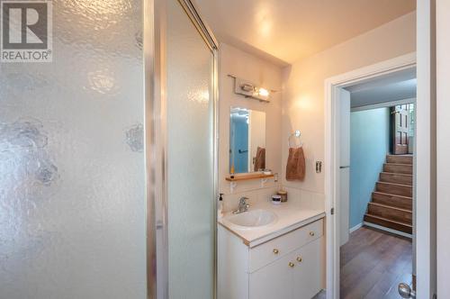 8119 Purves Road, Summerland, BC - Indoor Photo Showing Bathroom