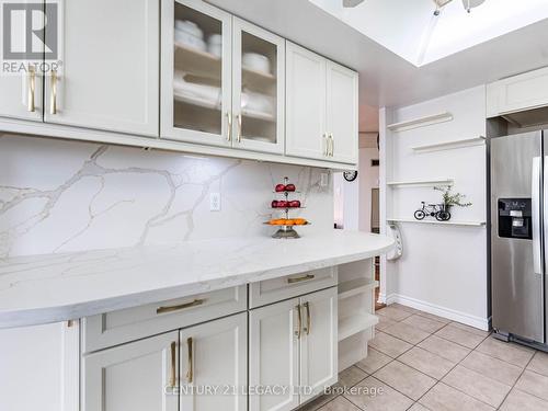 1402 - 8 Lisa Street E, Brampton, ON - Indoor Photo Showing Kitchen