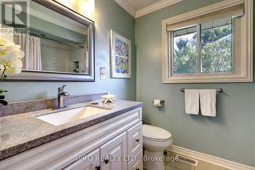 57 Delrex Boulevard, Halton Hills, ON - Indoor Photo Showing Bathroom