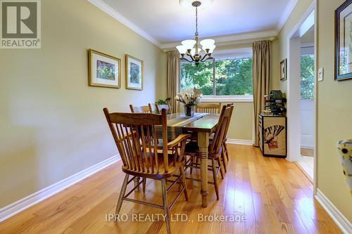 57 Delrex Boulevard, Halton Hills, ON - Indoor Photo Showing Dining Room