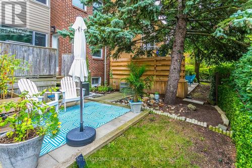 35 - 1360 Hampton Street, Oakville, ON - Outdoor