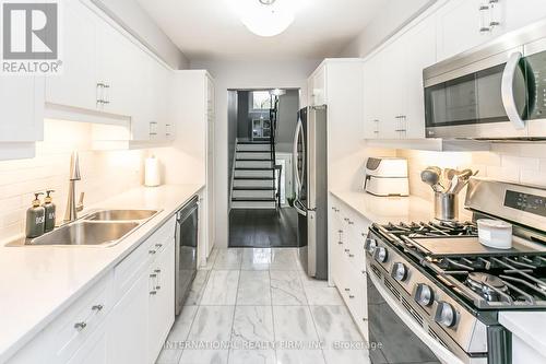 35 - 1360 Hampton Street, Oakville, ON - Indoor Photo Showing Kitchen With Double Sink With Upgraded Kitchen