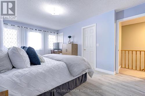 48 Heathcliffe Square, Brampton, ON - Indoor Photo Showing Bedroom