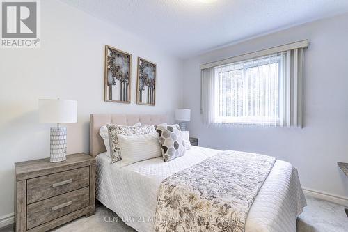 48 Heathcliffe Square, Brampton, ON - Indoor Photo Showing Bedroom