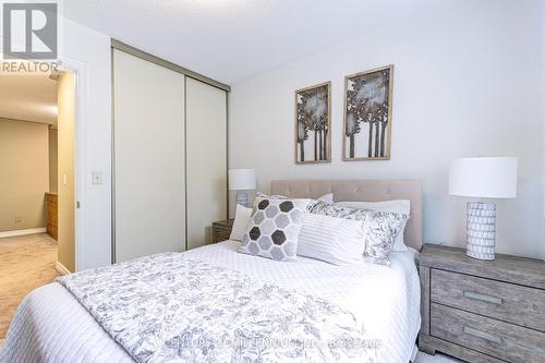 48 Heathcliffe Square, Brampton, ON - Indoor Photo Showing Bedroom