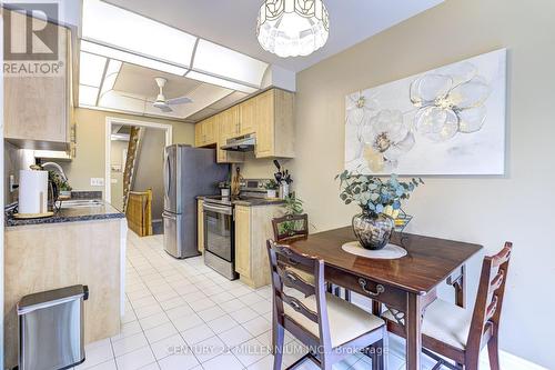 48 Heathcliffe Square, Brampton, ON - Indoor Photo Showing Dining Room