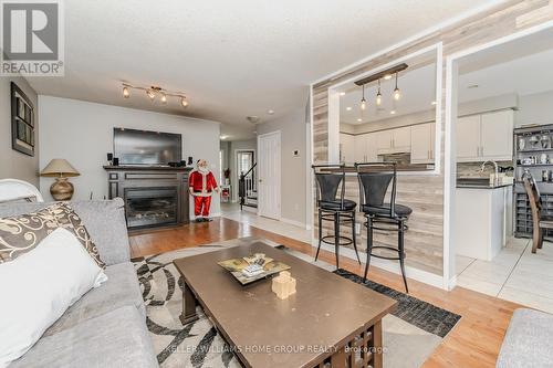 109 Hawkins Drive, Cambridge, ON - Indoor Photo Showing Living Room With Fireplace