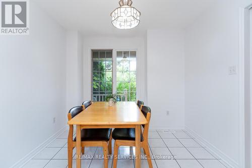 757 Guildwood Boulevard, London, ON - Indoor Photo Showing Dining Room