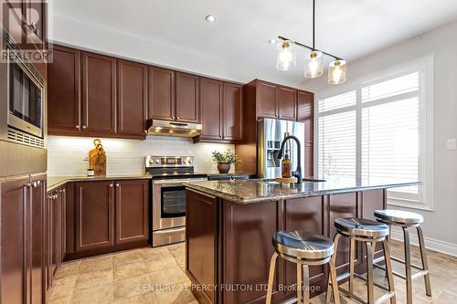 1913 Cocklin Crescent, Oshawa, ON - Indoor Photo Showing Kitchen With Stainless Steel Kitchen With Upgraded Kitchen