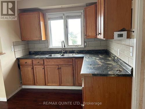 30 Hollen Street, Quinte West, ON - Indoor Photo Showing Kitchen With Double Sink