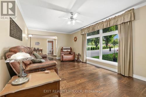 3292 Burnham Street N, Cobourg, ON - Indoor Photo Showing Living Room