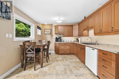 3292 Burnham Street N, Cobourg, ON - Indoor