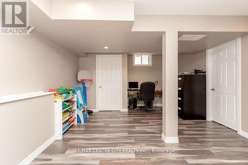 2 Edgewell Crescent, St. Thomas, ON - Indoor Photo Showing Other Room