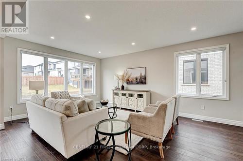 124 Basil Crescent, Middlesex Centre (Ilderton), ON - Indoor Photo Showing Living Room