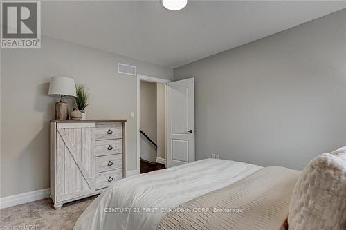 124 Basil Crescent, Middlesex Centre (Ilderton), ON - Indoor Photo Showing Bedroom