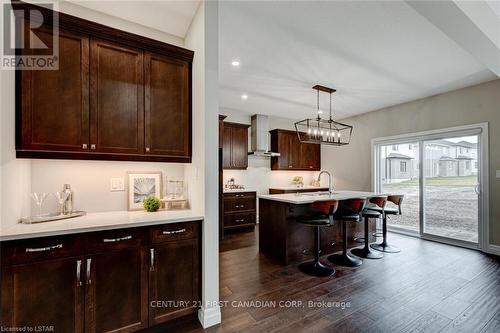 124 Basil Crescent, Middlesex Centre (Ilderton), ON - Indoor Photo Showing Kitchen