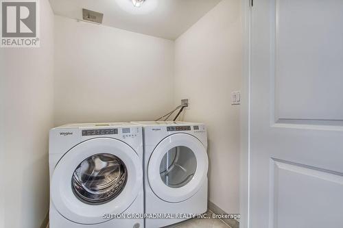 7 Cherry Hill Lane, Barrie, ON - Indoor Photo Showing Laundry Room