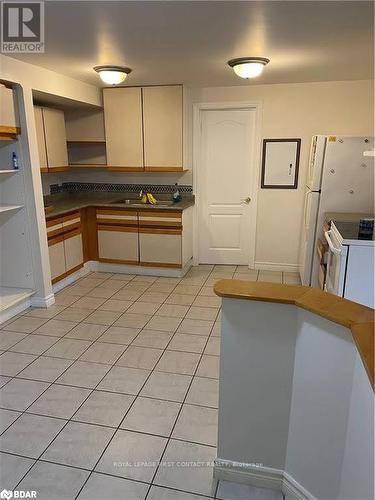 Bsmt - 6 Trask Drive, Barrie, ON - Indoor Photo Showing Kitchen