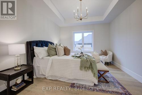 19 Carriage Crossing, Mapleton, ON - Indoor Photo Showing Bedroom