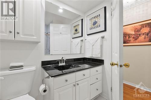 13 Waterford Way, Ottawa, ON - Indoor Photo Showing Bathroom