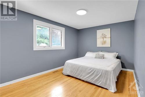 983 Arkell Street, Ottawa, ON - Indoor Photo Showing Bedroom