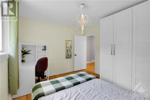 983 Arkell Street, Ottawa, ON - Indoor Photo Showing Bedroom