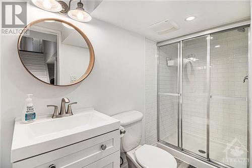 337 Donald Street, Ottawa, ON - Indoor Photo Showing Bathroom