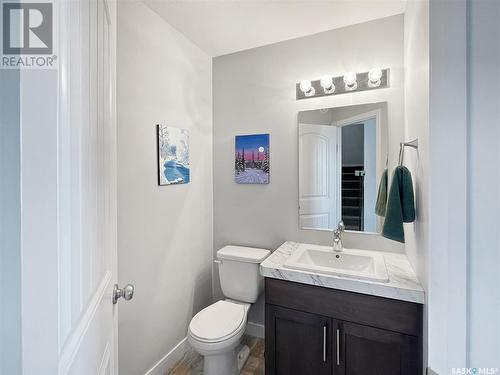 261 30Th Street W, Battleford, SK - Indoor Photo Showing Bathroom