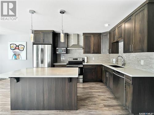 261 30Th Street W, Battleford, SK - Indoor Photo Showing Kitchen With Stainless Steel Kitchen With Upgraded Kitchen