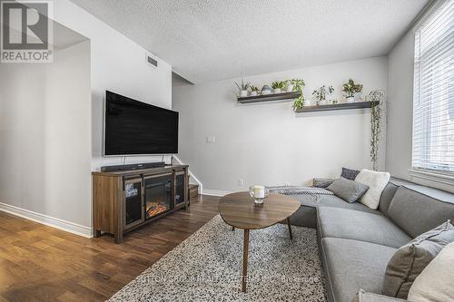 12 - 98 Redpath Avenue, Toronto, ON - Indoor Photo Showing Living Room