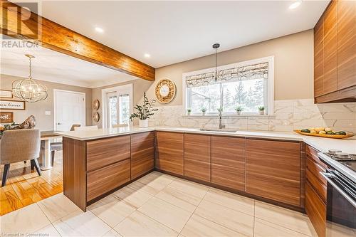 1105 Nebo Road, Hamilton, ON - Indoor Photo Showing Kitchen