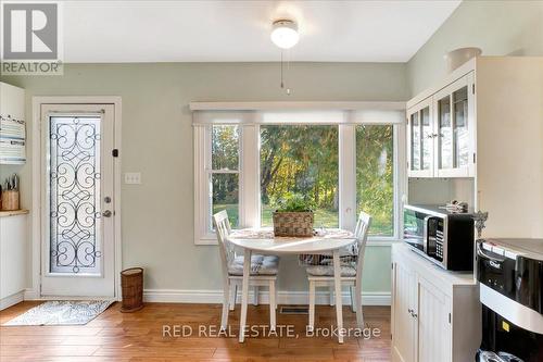 3262 Beach Avenue, Innisfil, ON - Indoor Photo Showing Dining Room