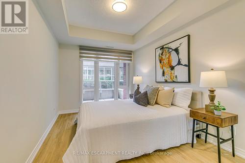 101 - 40 Old Mill Road, Oakville, ON - Indoor Photo Showing Bedroom