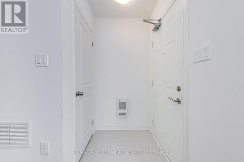 15 - 2212 Bromsgrove Road, Mississauga, ON - Indoor Photo Showing Other Room