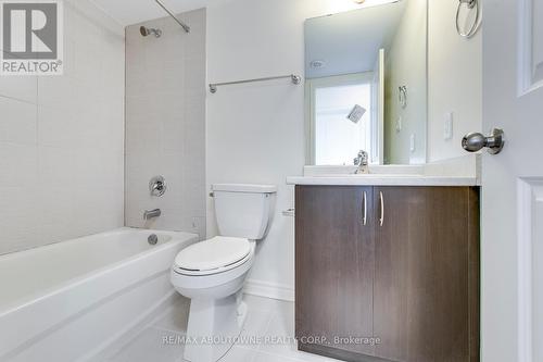 15 - 2212 Bromsgrove Road, Mississauga, ON - Indoor Photo Showing Bathroom