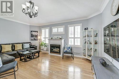 7362 Banffshire Court N, Mississauga, ON - Indoor Photo Showing Living Room With Fireplace