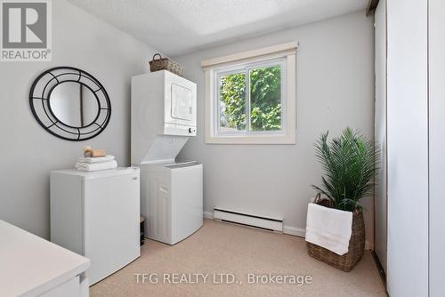 525 Laval Street, Oshawa (Vanier), ON - Indoor Photo Showing Laundry Room