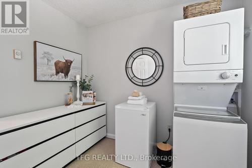 525 Laval Street, Oshawa (Vanier), ON - Indoor Photo Showing Laundry Room