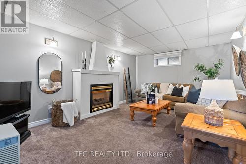 525 Laval Street, Oshawa (Vanier), ON - Indoor Photo Showing Living Room With Fireplace