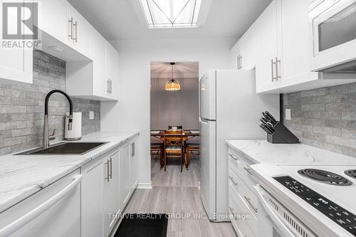 115 - 45 Pond Mills Road, London, ON - Indoor Photo Showing Kitchen