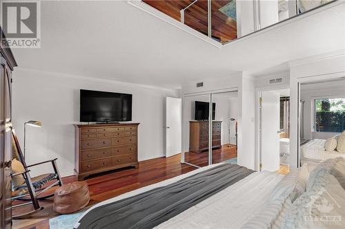 140 Rideau Terrace Unit#2, Ottawa, ON - Indoor Photo Showing Bedroom