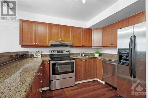 140 Rideau Terrace Unit#2, Ottawa, ON - Indoor Photo Showing Kitchen With Double Sink