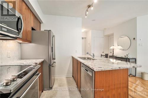 1601 - 445 Laurier Avenue W, Ottawa, ON - Indoor Photo Showing Kitchen With Stainless Steel Kitchen With Double Sink With Upgraded Kitchen