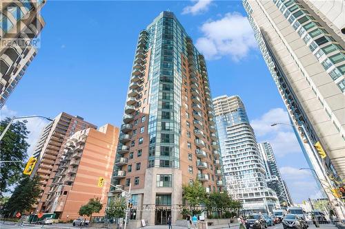 1601 - 445 Laurier Avenue W, Ottawa, ON - Outdoor With Facade