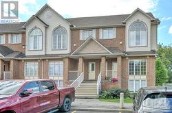 44 BRISTON PRIVATE  Ottawa, ON K1G 5P5